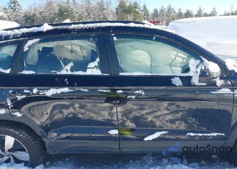 2024 Volkswagen Taos 1.5T S из США, поврежденный, VIN 3VV8X7B27RM080298